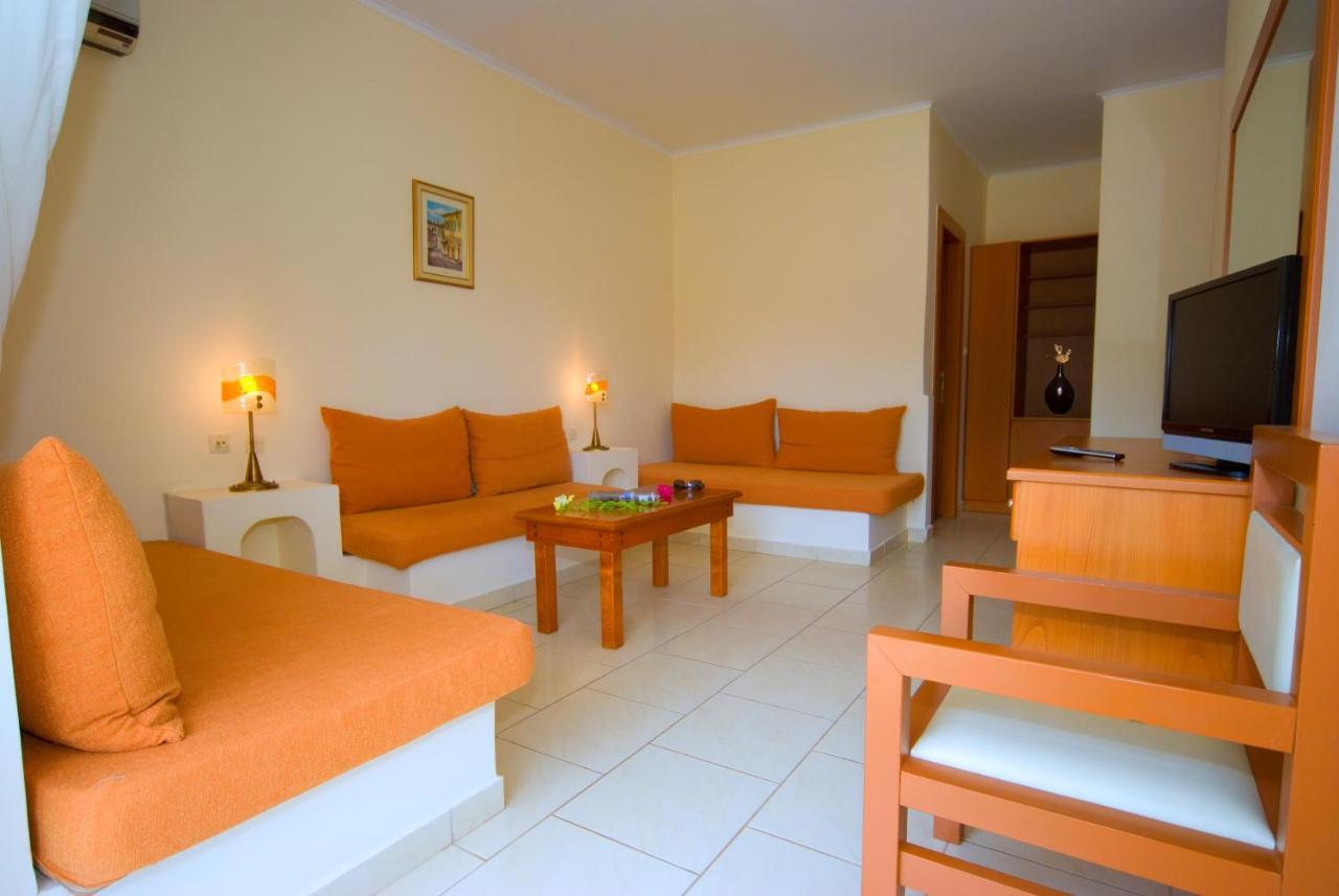 Porfi Beach Hotel Nikiti  Dış mekan fotoğraf