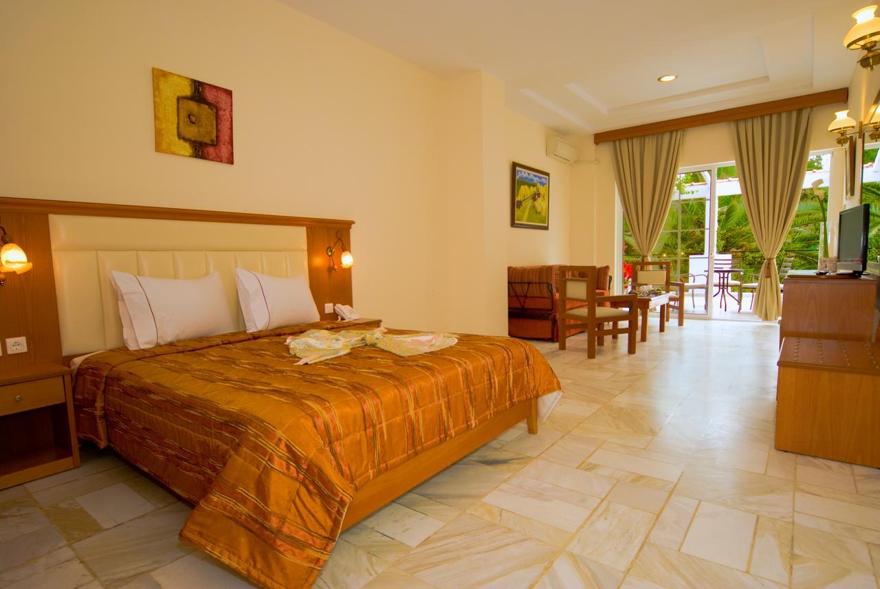 Porfi Beach Hotel Nikiti  Dış mekan fotoğraf